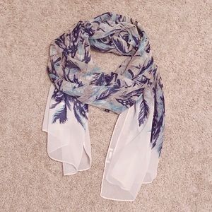 CHARMING CHARLIE | Scarf